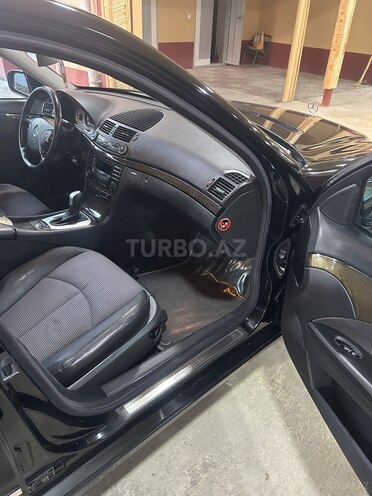 Mercedes E 220 d 2002, 404,000 km - 2.2 л - Masallı
