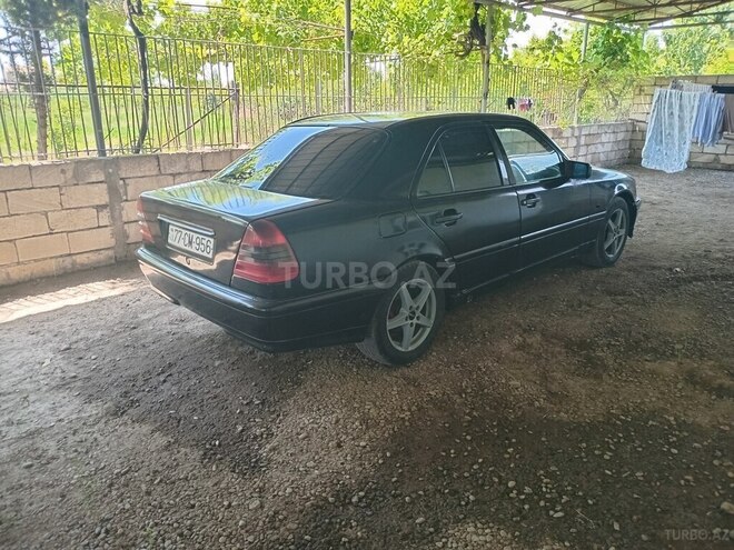 Mercedes C 220 d 1993, 456,555 km - 2.2 l - Bakı