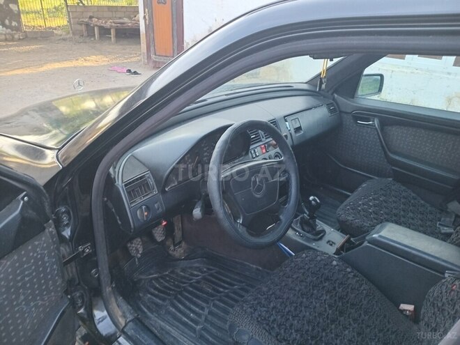 Mercedes C 220 d 1993, 456,555 km - 2.2 l - Bakı