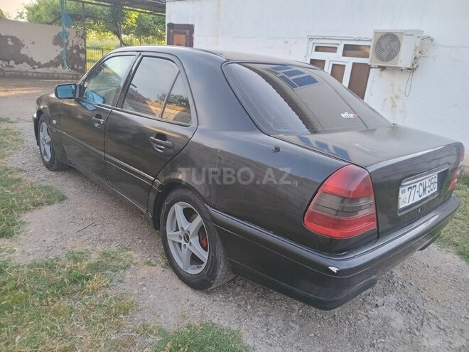 Mercedes C 220 d 1993, 456,555 km - 2.2 l - Bakı