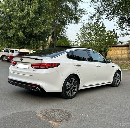 Kia K5-8