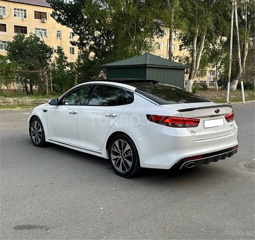 Kia K5-7