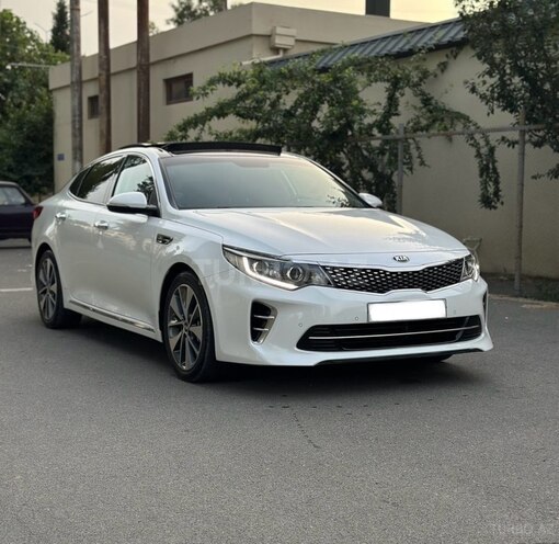 Kia K5-3