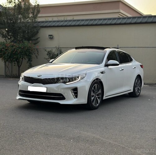 Kia K5-1