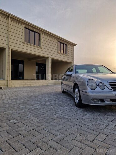 Mercedes E 280 2000, 260,000 km - 2.8 l - Göyçay