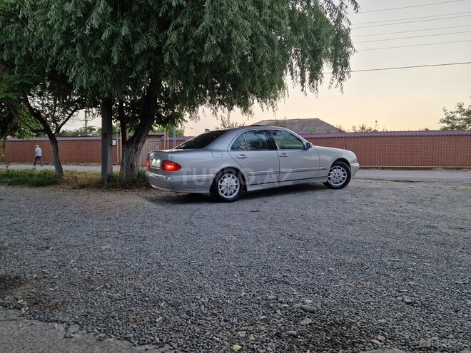 Mercedes E 280 2000, 260,000 km - 2.8 l - Göyçay