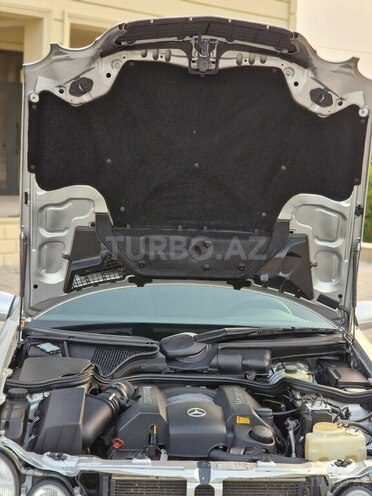 Mercedes E 280 2000, 260,000 km - 2.8 l - Göyçay
