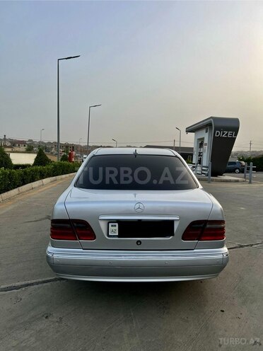 Mercedes E 240 1998, 428,000 km - 2.4 l - Bakı