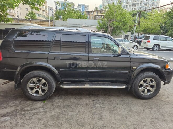 Mitsubishi Pajero Sport 2005, 291,000 km - 3.0 l - Bakı