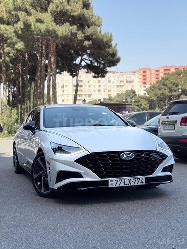 Hyundai Sonata-4