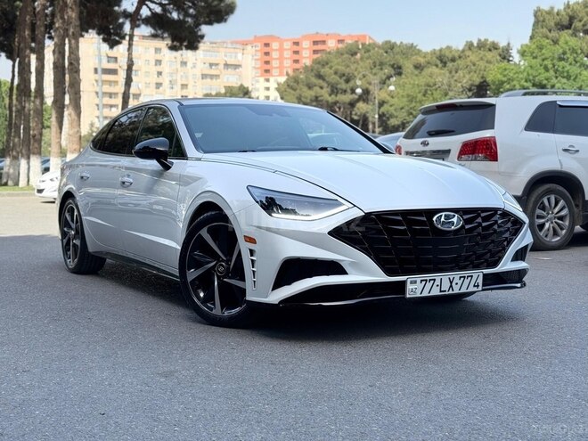 Hyundai Sonata-1