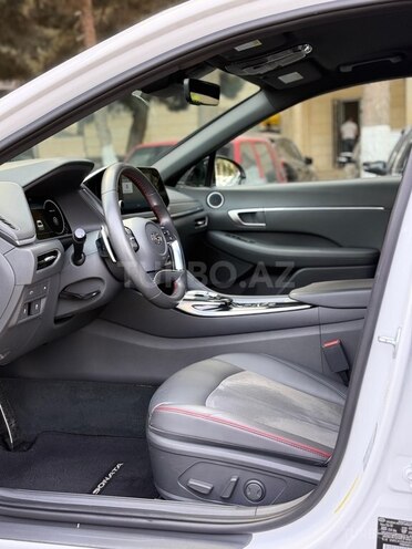 Hyundai Sonata-10
