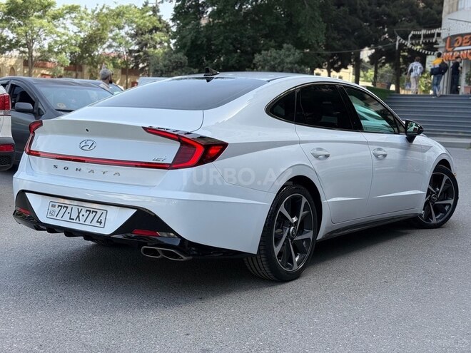 Hyundai Sonata-5