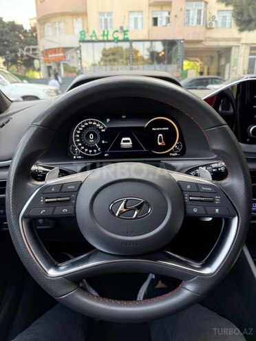 Hyundai Sonata-18