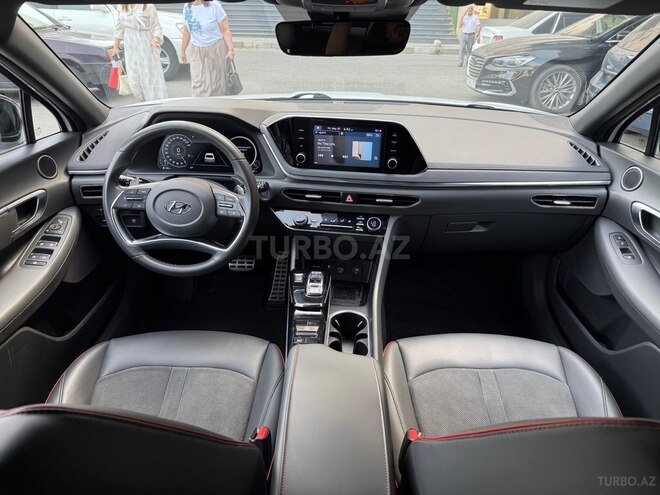 Hyundai Sonata-9