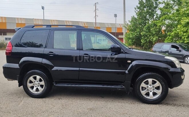 Toyota Land Cruiser Prado-3