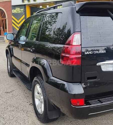 Toyota Land Cruiser Prado-4