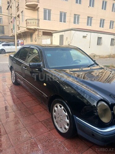 Mercedes E 240 1998, 78,000 km - 2.4 l - Bakı