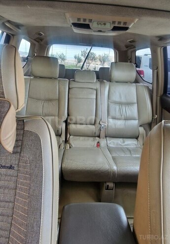 Toyota Land Cruiser Prado-8