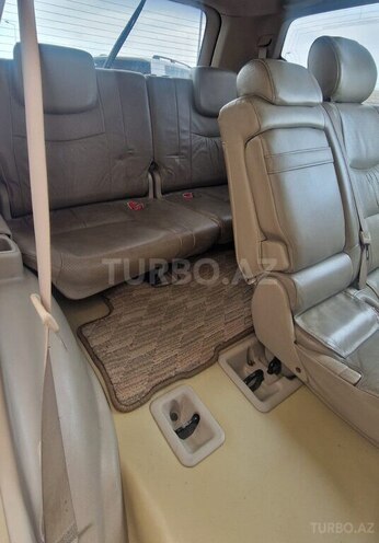 Toyota Land Cruiser Prado-6