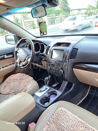 Kia Sorento 2009, 133,400 km - 2.0 l - Ucar