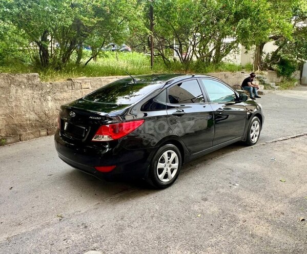 Hyundai Accent 2013, 297,600 km - 1.4 л - Bakı