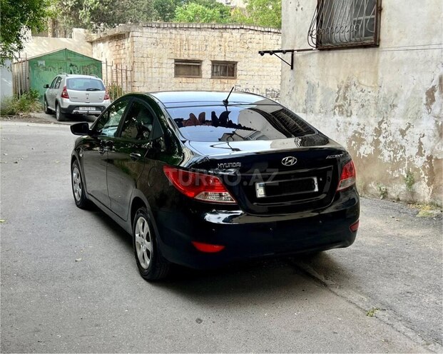 Hyundai Accent 2013, 297,600 km - 1.4 л - Bakı