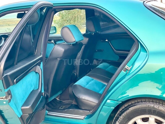 Mercedes C 200 1997, 331,897 km - 2.0 л - Bakı