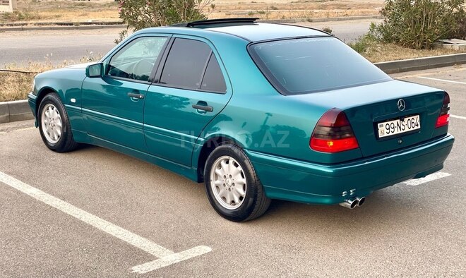 Mercedes C 200 1997, 331,897 km - 2.0 л - Bakı