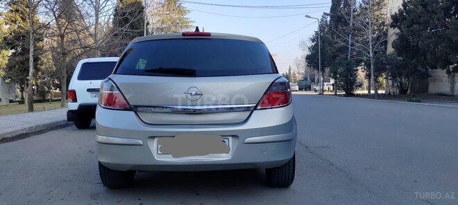 Opel Astra 2007, 220,000 km - 1.4 л - Göygöl