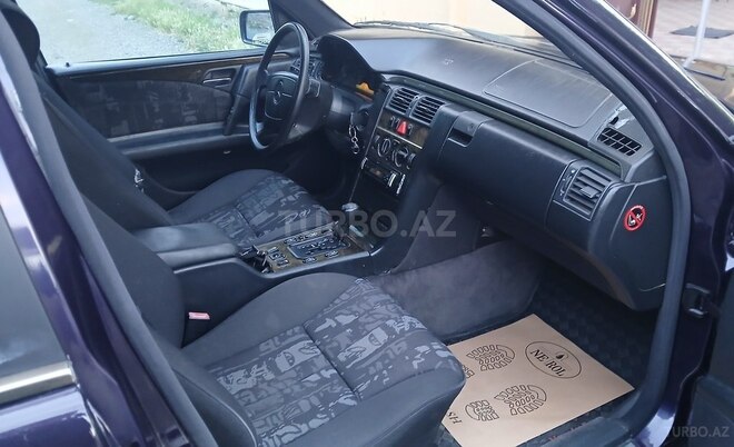Mercedes E 240 1997, 313,652 km - 2.4 l - Ağstafa