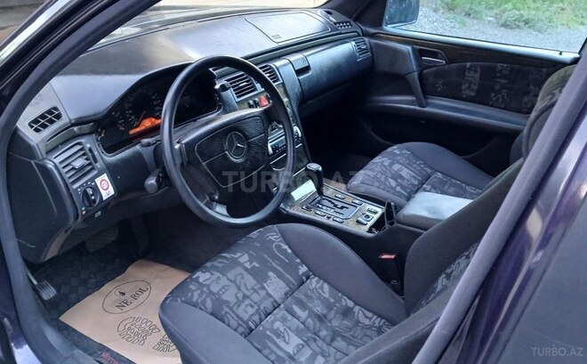 Mercedes E 240 1997, 313,652 km - 2.4 l - Ağstafa