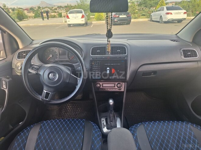 Volkswagen Polo 2014, 212,000 km - 1.6 l - Naxçıvan