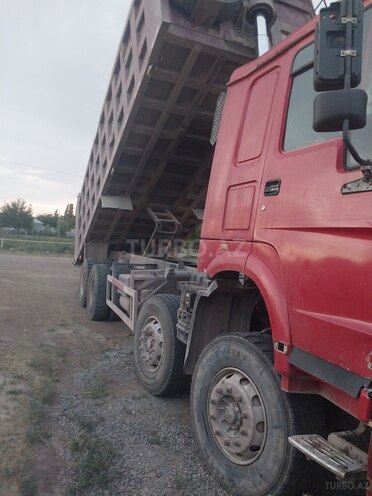HOWO Sinotruk 2011, 429,000 km - 9.7 l - Goranboy