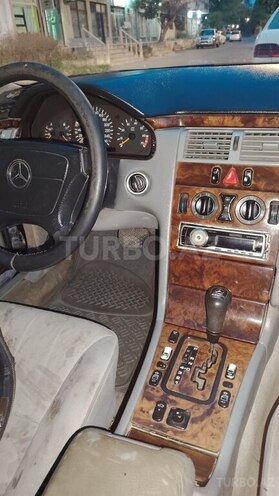 Mercedes E 280 1999, 600,000 km - 2.8 l - Bakı
