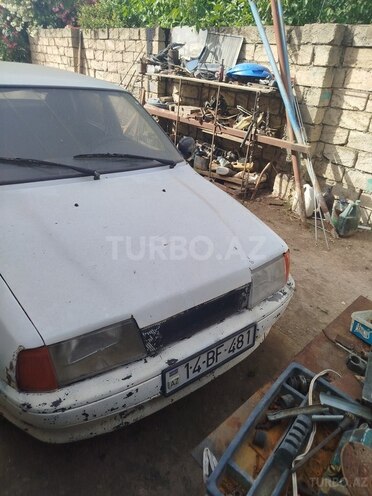IJ 2126 Oda 1997, 285,000 km - 1.6 l - İmişli