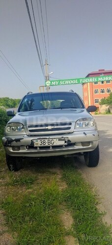 Chevrolet Niva 2008, 237,239 km - 1.7 л - Qusar