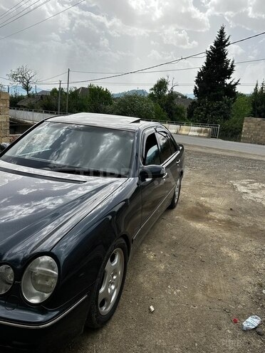 Mercedes E 320 2000, 139,000 km - 3.2 l - Astara