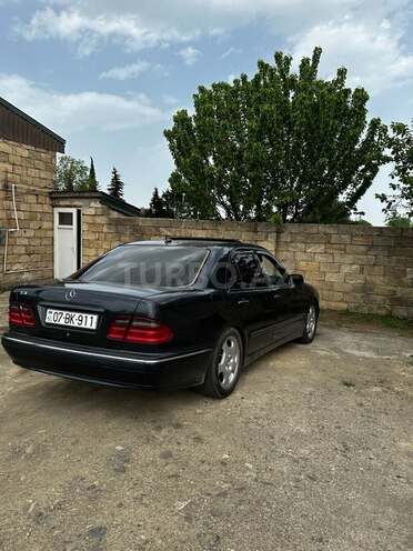 Mercedes E 320 2000, 139,000 km - 3.2 l - Astara