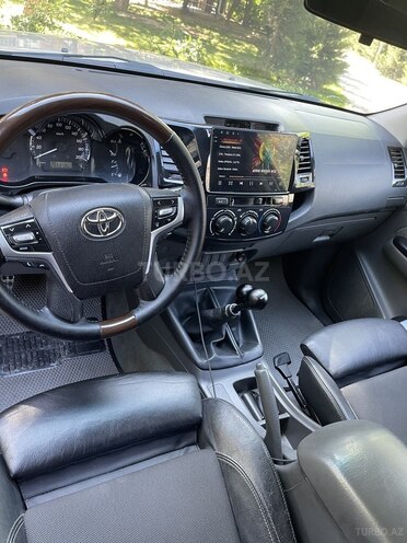 Toyota Hilux 2011, 265,500 km - 2.7 l - Bakı