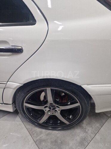 Mercedes C 200-6