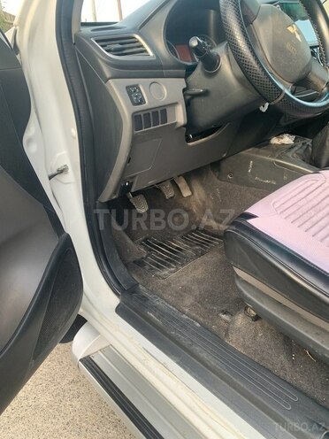 Mitsubishi L200 2017, 350,000 km - 2.5 л - Şabran