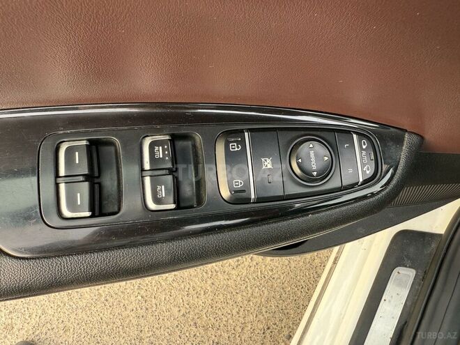 Kia Optima-23