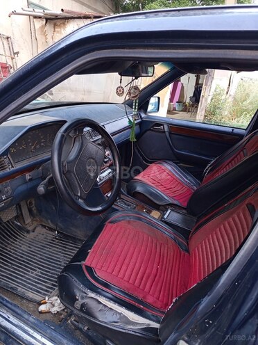 Mercedes E 250 1995, 329,896 km - 2.5 л - Bakı