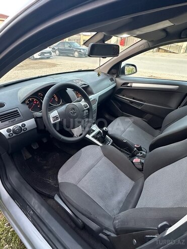 Opel Astra 2009, 365,000 km - 1.3 l - Bakı