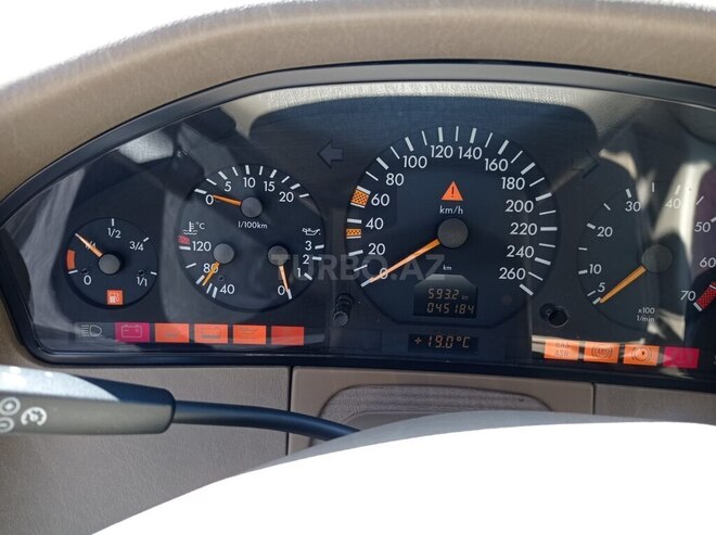 Mercedes S 320 1998, 45,000 km - 3.2 l - Quba