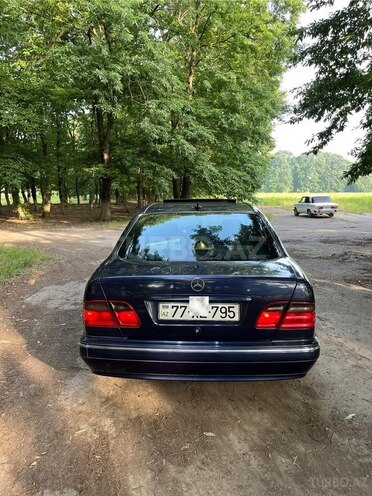 Mercedes C 220 d 2001, 324,000 km - 2.2 l - Masallı