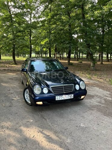Mercedes C 220 d 2001, 324,000 km - 2.2 l - Masallı
