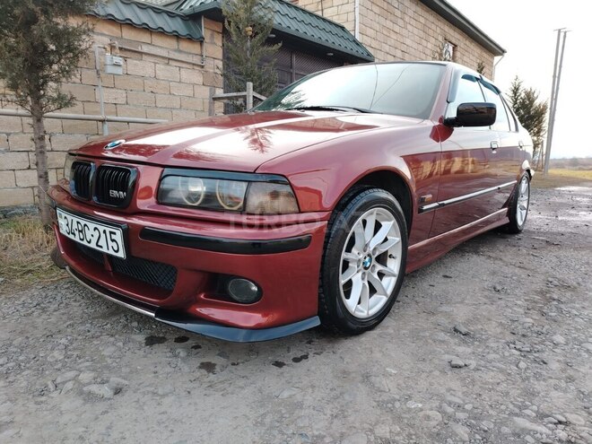 BMW 318 1991, 490,000 km - 1.8 l - Qax