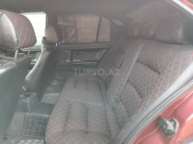 BMW 318 1991, 490,000 km - 1.8 l - Qax